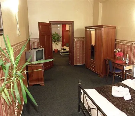 Centrum 3*